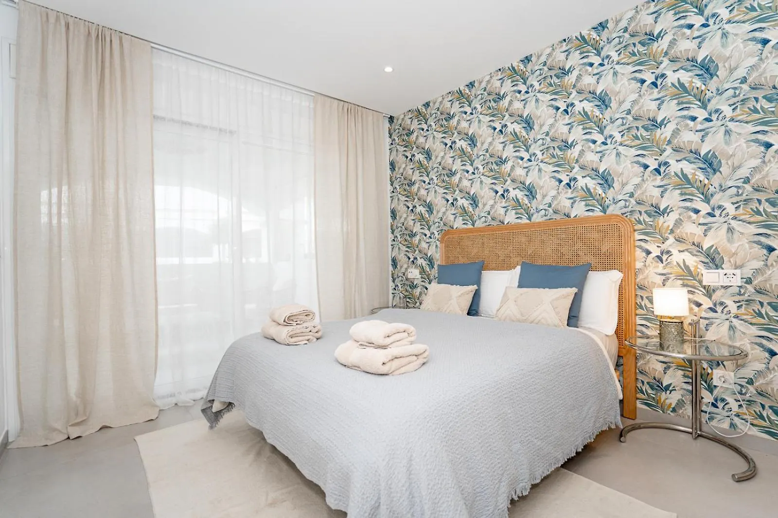 Apartment Next To The Sea, 3 Bedrooms, San Pedro Marbella