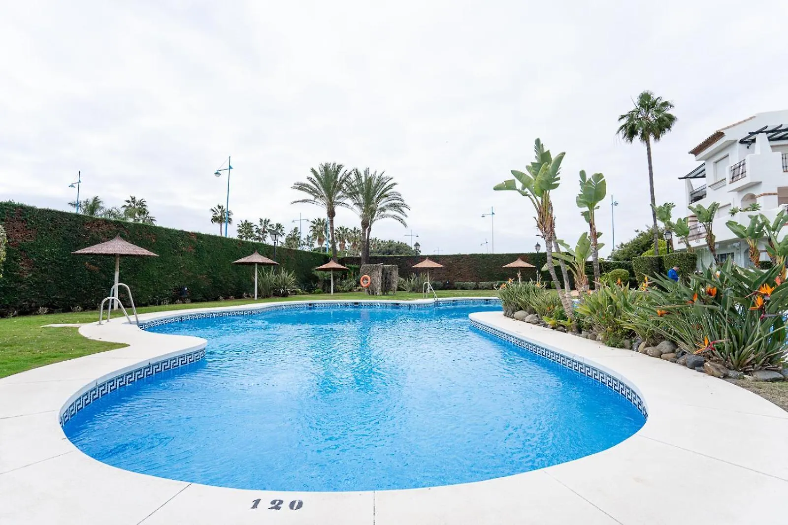 Apartment Next To The Sea, 3 Bedrooms, San Pedro Marbella